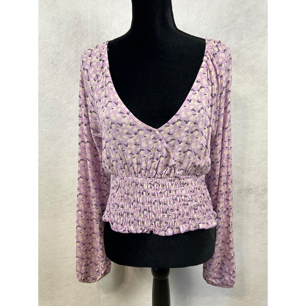 Self E Women Smocked Bottom Surplice Blouse Orchid Bloom Floral Purple Large NWT